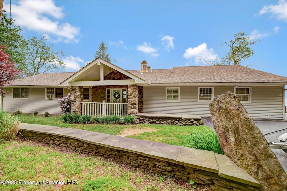 Sold $825,000