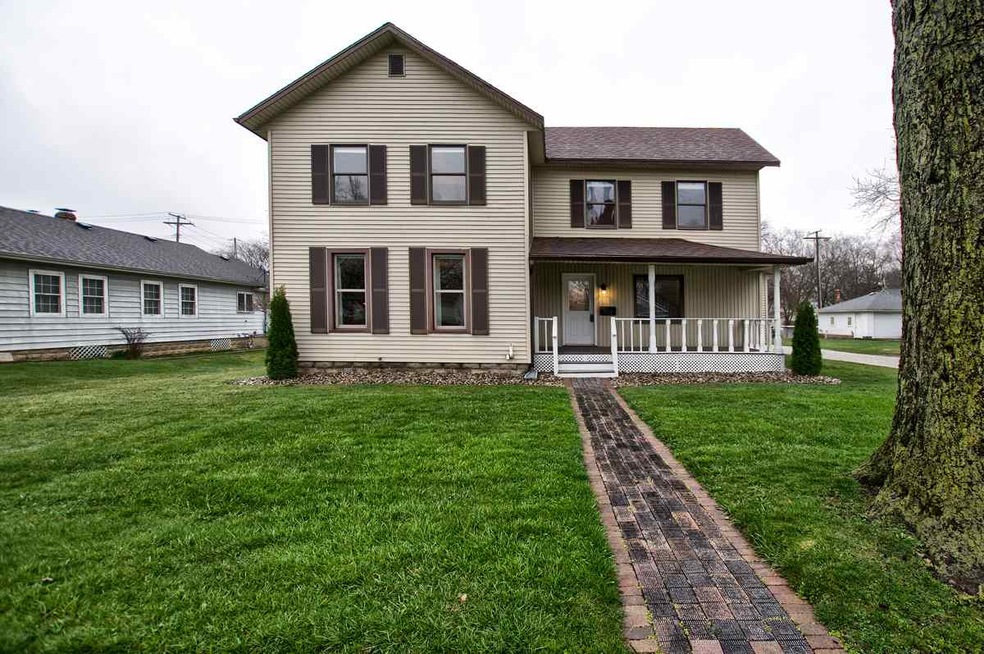 Beautifully Updated 4 Bed, 2 Bath Home in Wa-Nee S