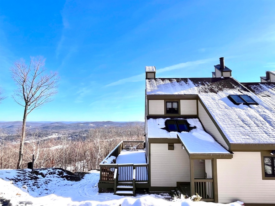 Beautiful End unit with a wrap-around deck.