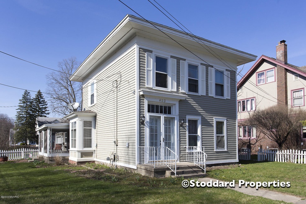 423 Howard St, Lowell, MI 49331 - photo 1