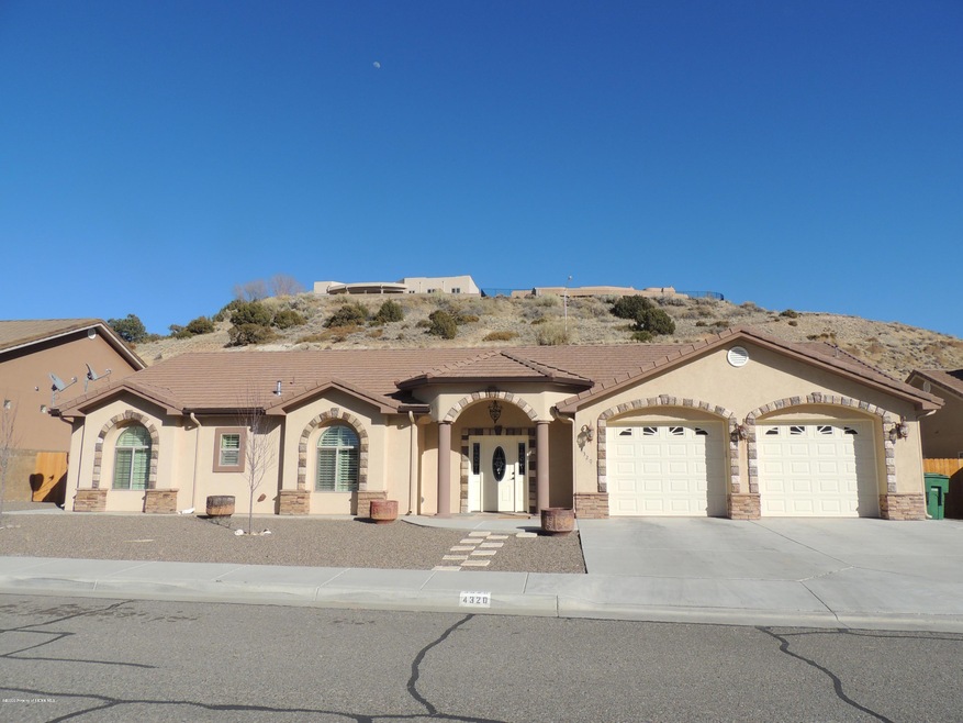 4320 Rayos Del Sol Dr, Farmington, NM 87401 - photo 1