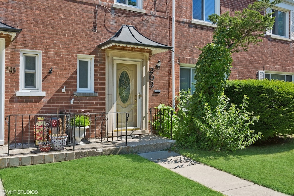 Sold $272,950 • Co-Listing Agent