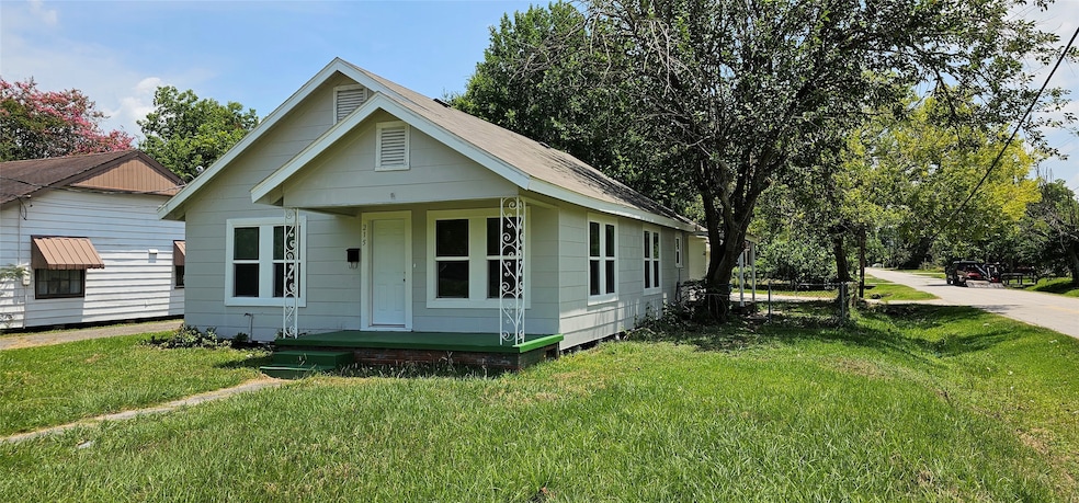 For Rent $1,600/month