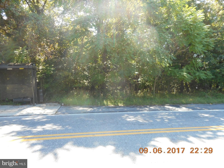 5904 Fisher Rd, Temple Hills, MD 20748 - photo 1