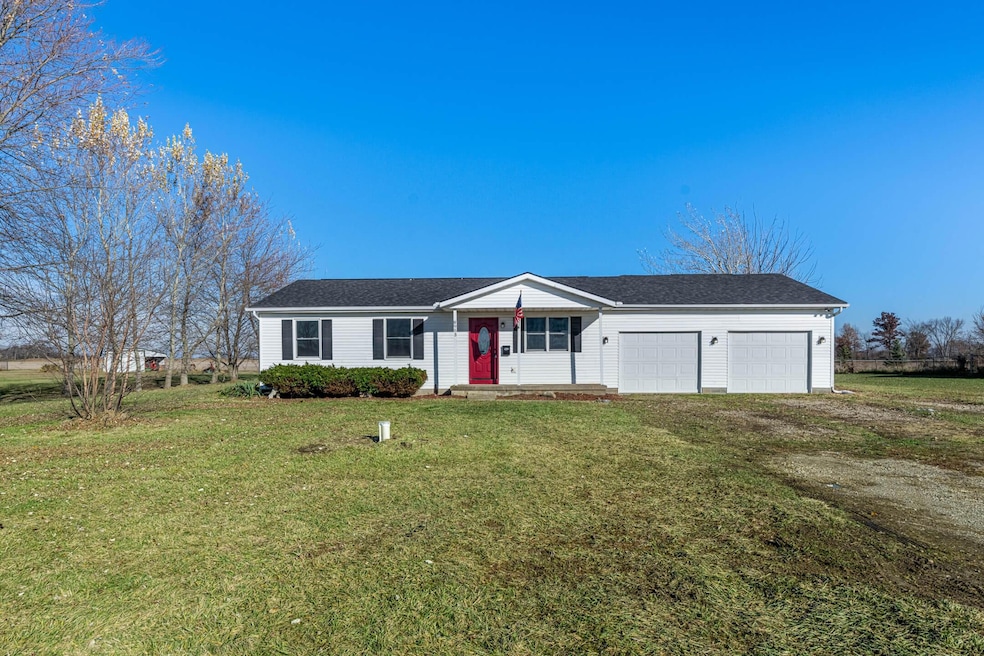 8953 Davisson Rd, Mechanicsburg, OH 43044 - photo 1