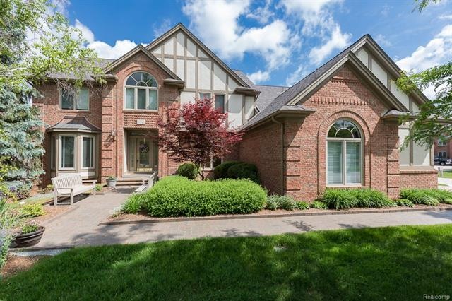 3648 Aynsley Dr, Rochester Hills, MI 48306 - photo 1