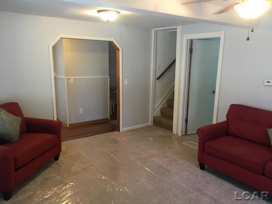 427 Elm St, Adrian, MI 49221 - photo 1