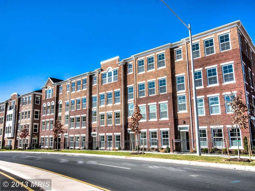 3064 Rittenhouse Cir, Fairfax, VA 22031 - photo 1