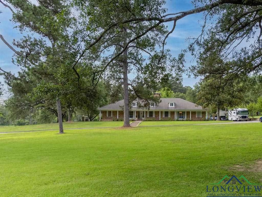 2122 E Marshall Ave, Longview, TX 75601 - photo 1