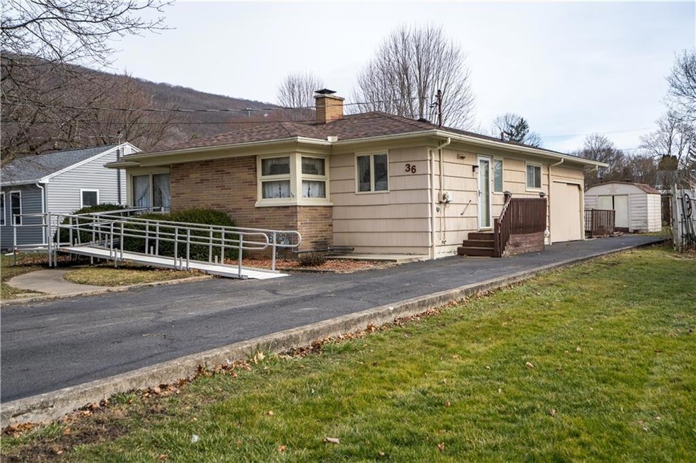 36 Morey Ave, Dansville, NY 14437