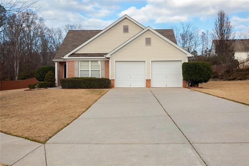 4675 Pine Isle Way, Sugar Hill, GA 30518 - photo 1