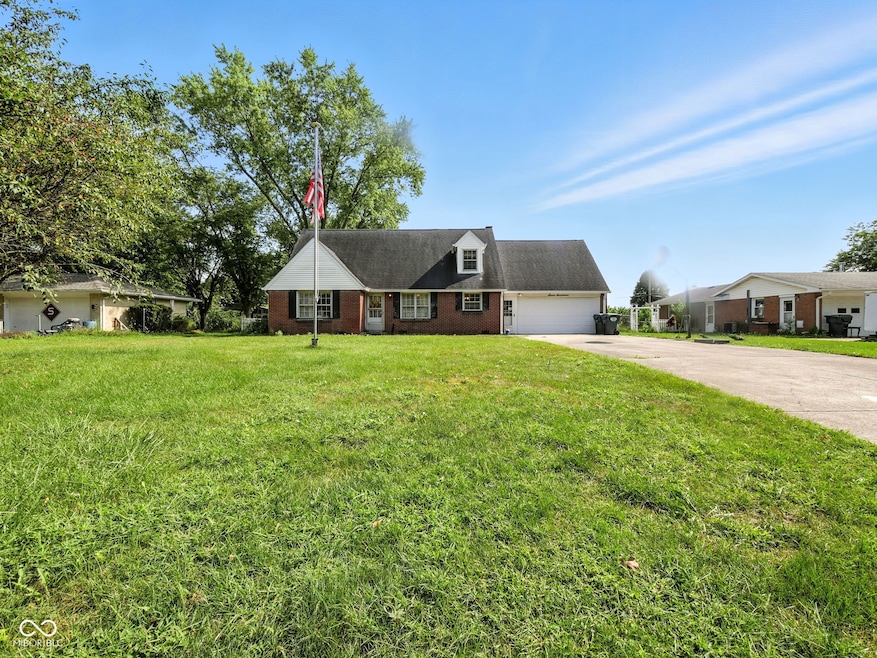 717 Church St, Anderson, IN 46013 - photo 1