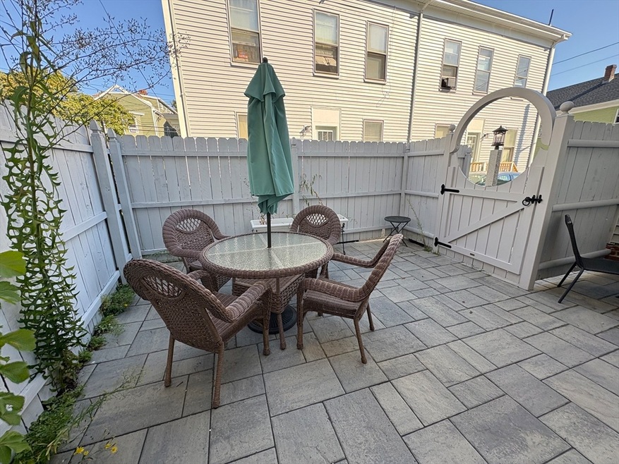 46 Forrester St unit 1, Salem, MA 01970 - photo 1