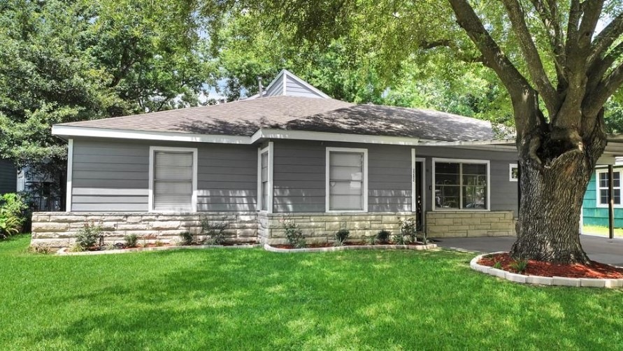 Sold • Co-Listing Agent