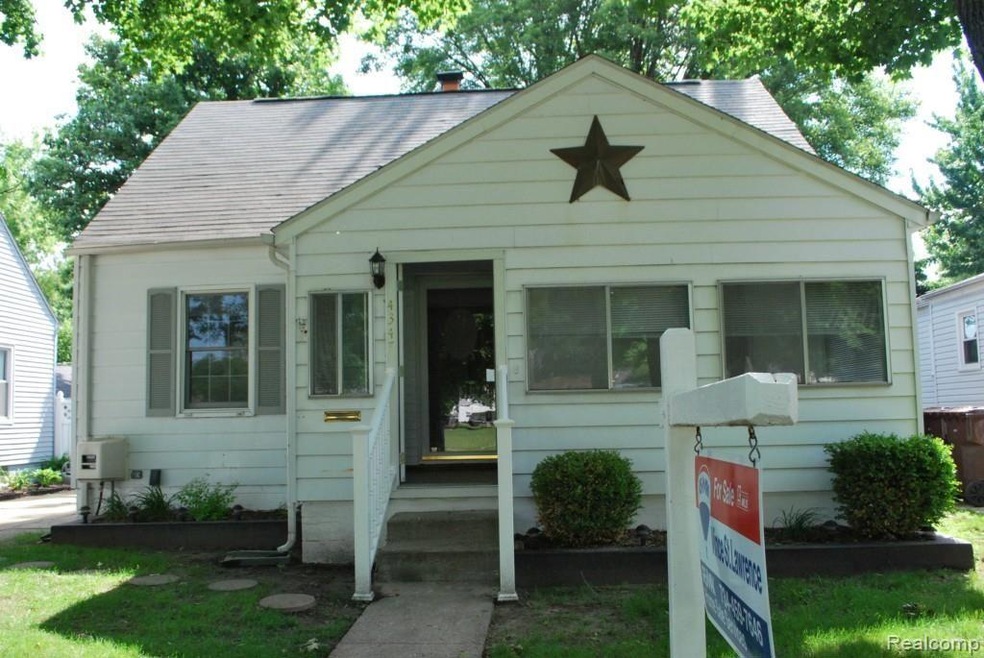 4347 3rd Street
