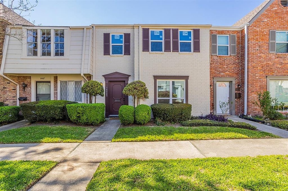 14445 Misty Meadow Ln unit L, Houston, TX 77079 - photo 1