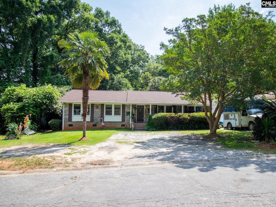 Spacious private resort like feel, in the presence of your own home!