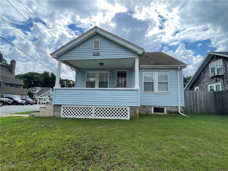 1020 Post Rd, Warwick, RI 02888 - photo 1