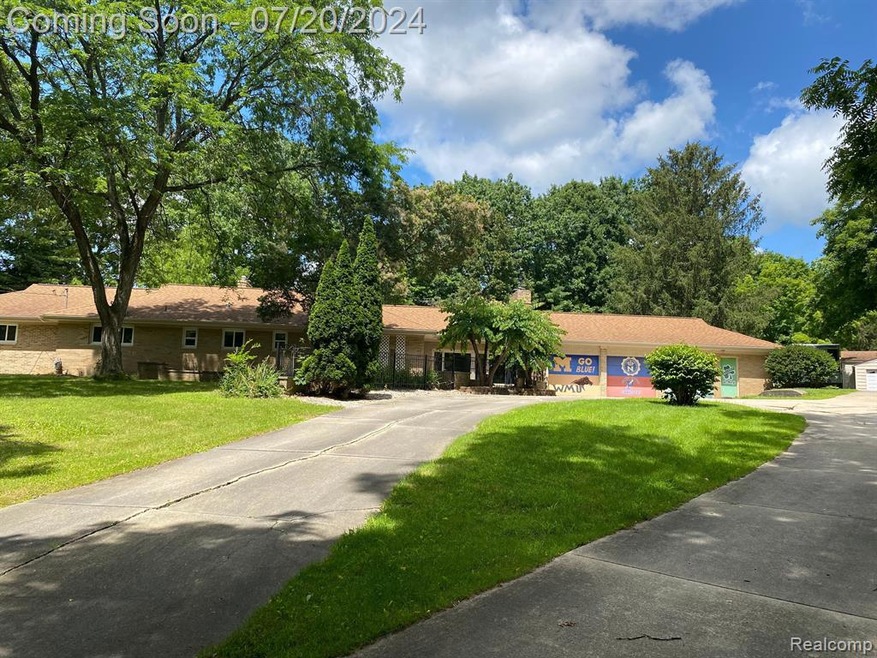 3254 W Frances Rd, Clio, MI 48420 - photo 1