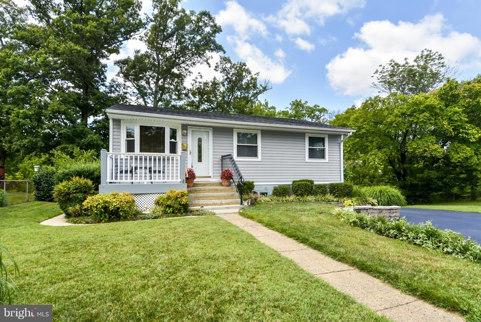 221 Cabbel Dr, Manassas Park, VA 20111 - photo 1