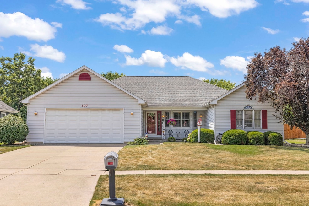 107 Sibley Dr, Minooka, IL 60447 - photo 1