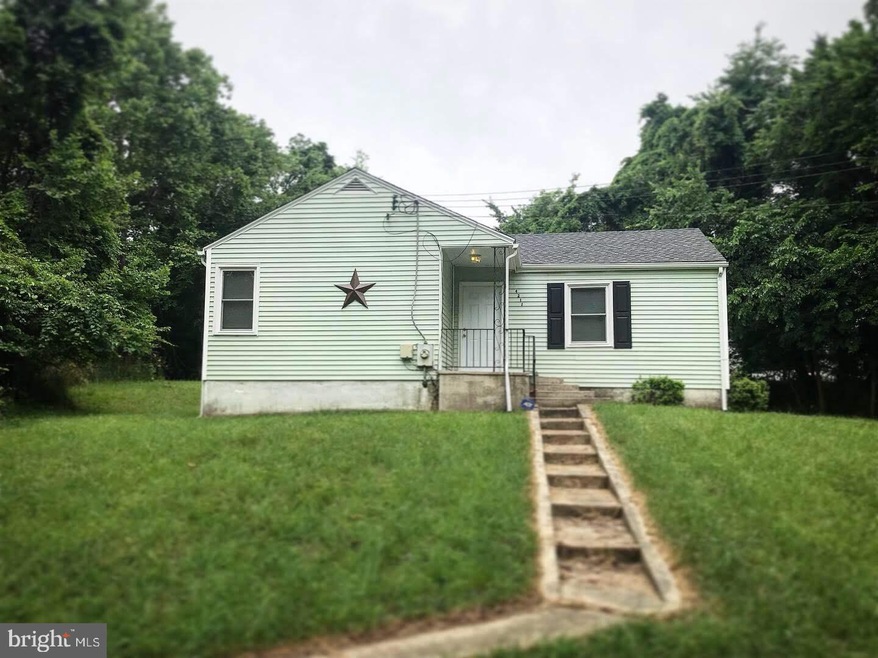 4211 Canterbury Way, Temple Hills, MD 20748 - photo 1