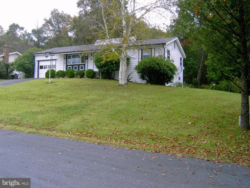 560 Wile Cir, Fayetteville, PA 17222 - photo 1