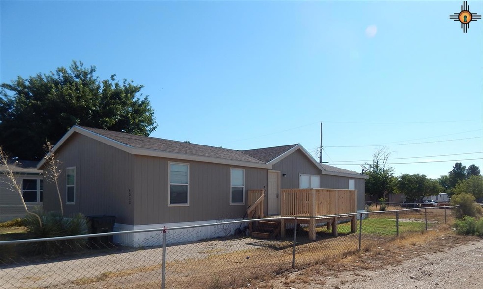 4512 Mimosa St, Carlsbad, NM 88220 - photo 1