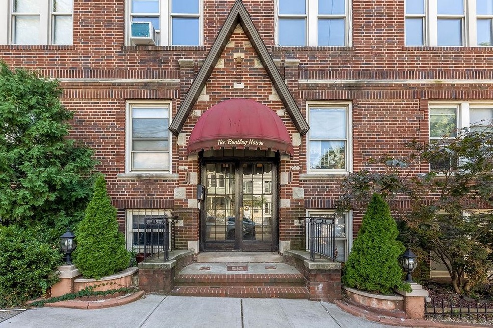 149 Bentley Ave unit A1, Jersey City, NJ 07304 - photo 1