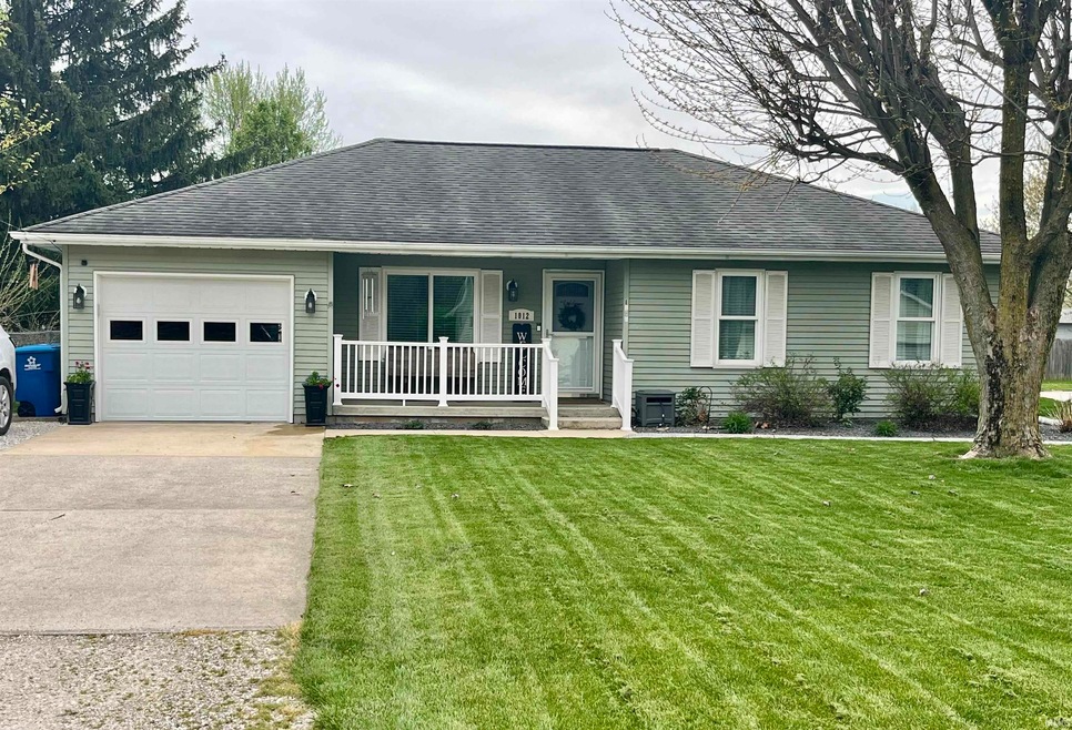 1012 E Wabash St, Converse, IN 46919 - photo 1