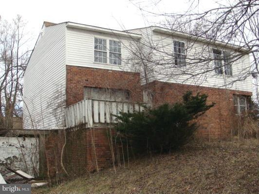 5804 Poplar Ln, Falls Church, VA 22041 - photo 1