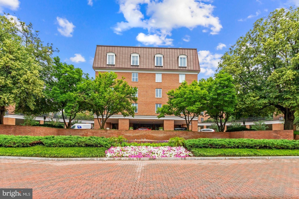 8101 Connecticut Ave unit C604, Chevy Chase, MD 20815 - photo 1