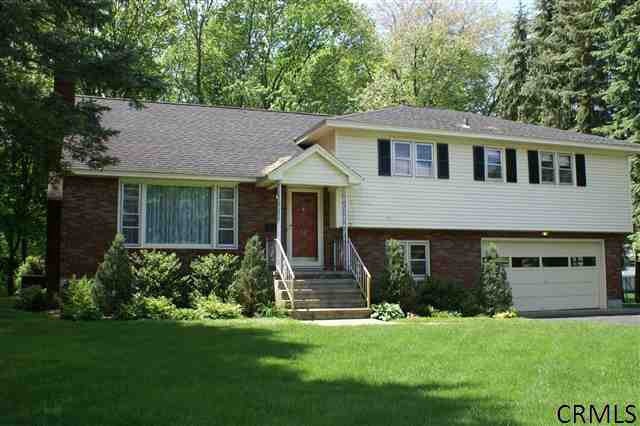 14 Santa Ln, Schenectady, NY 12306 - photo 1