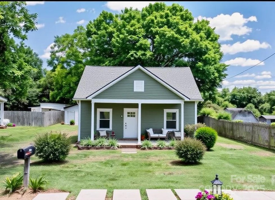 For Sale $235,000 • Co-Listing Agent