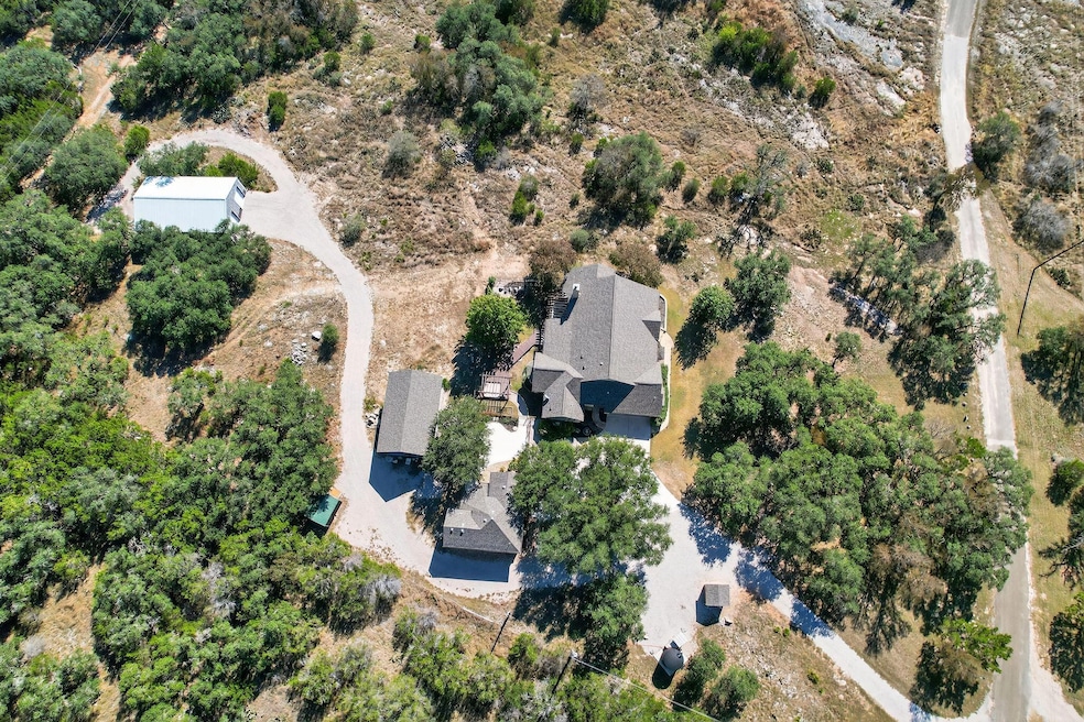 201 Thomas Ridge Rd, Burnet, TX 78611 - photo 1