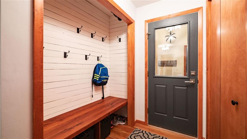 N3379 Bailey St, Waupaca, WI 54981 - photo 1