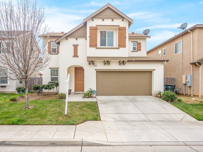 7451 E Ramona Way, Fresno, CA 93737 - photo 1