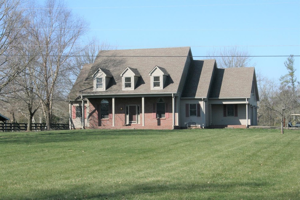 1055 Riverside Dr, Harrodsburg, KY 40330 - photo 1