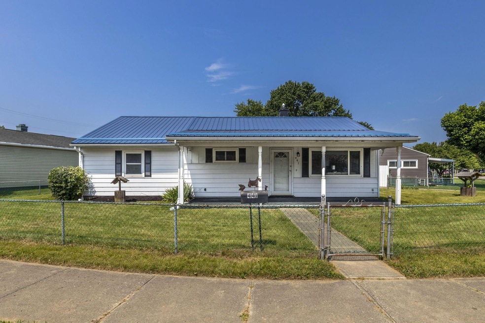441 Ruth Ave, Circleville, OH 43113 - photo 1