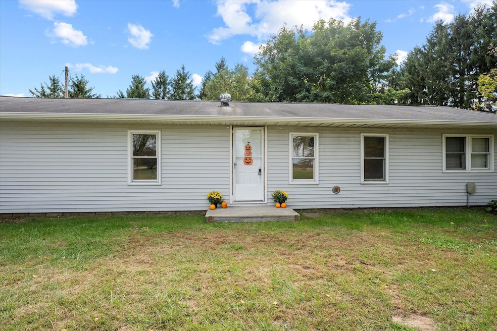 15835 Guyer St, Union, MI 49130 - photo 1