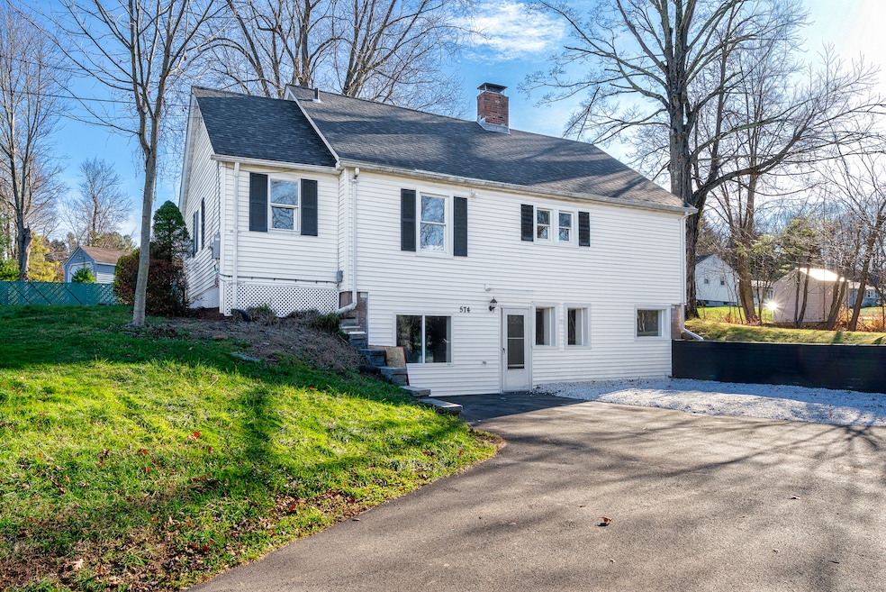 574 Butternut St, Middletown, CT 06457 - photo 1