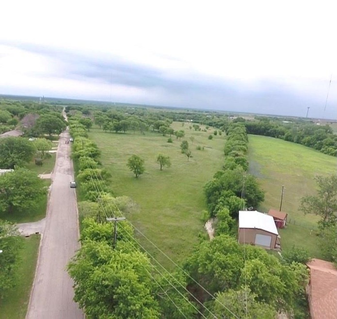 Lot 1 4th St, Bruceville-Eddy, TX 76524 - photo 1