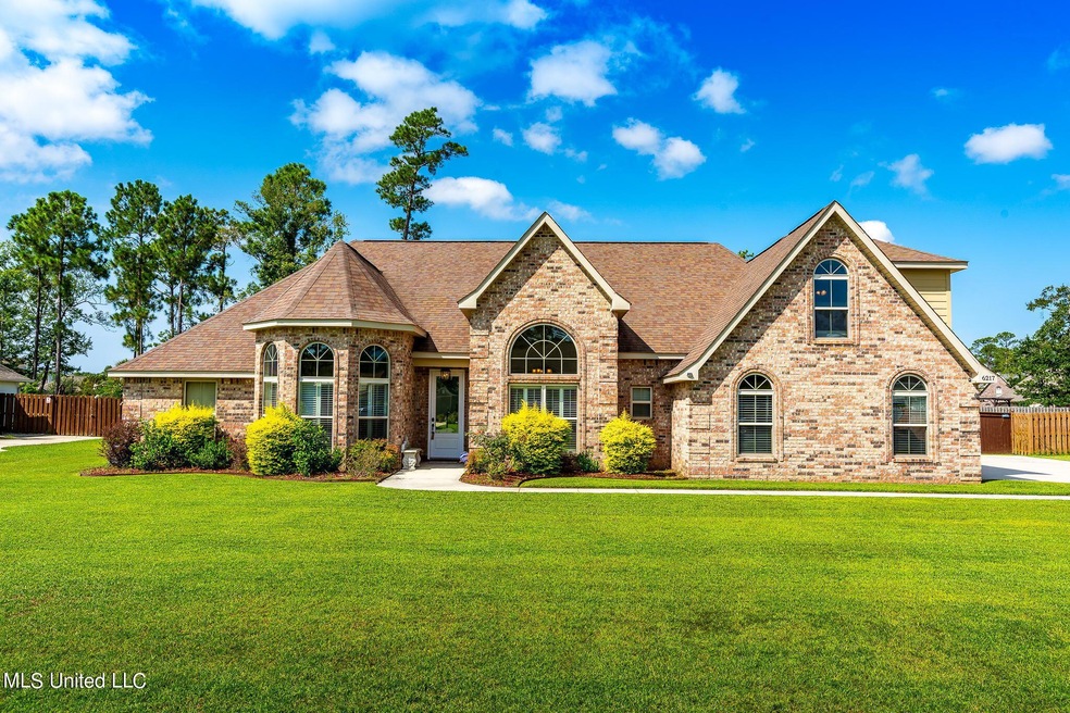 6217 Palmetto Pointe Dr