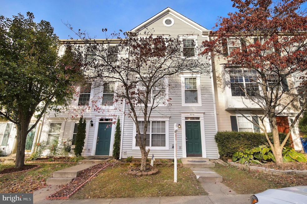 6214 William Mosby Dr, Centreville, VA 20121 - photo 1