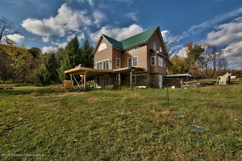 39 Willow Rd, Falls, PA 18615 - photo 1