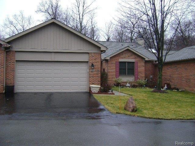 7162 Nottingham unit 234, West Bloomfield, MI 48322 - photo 1