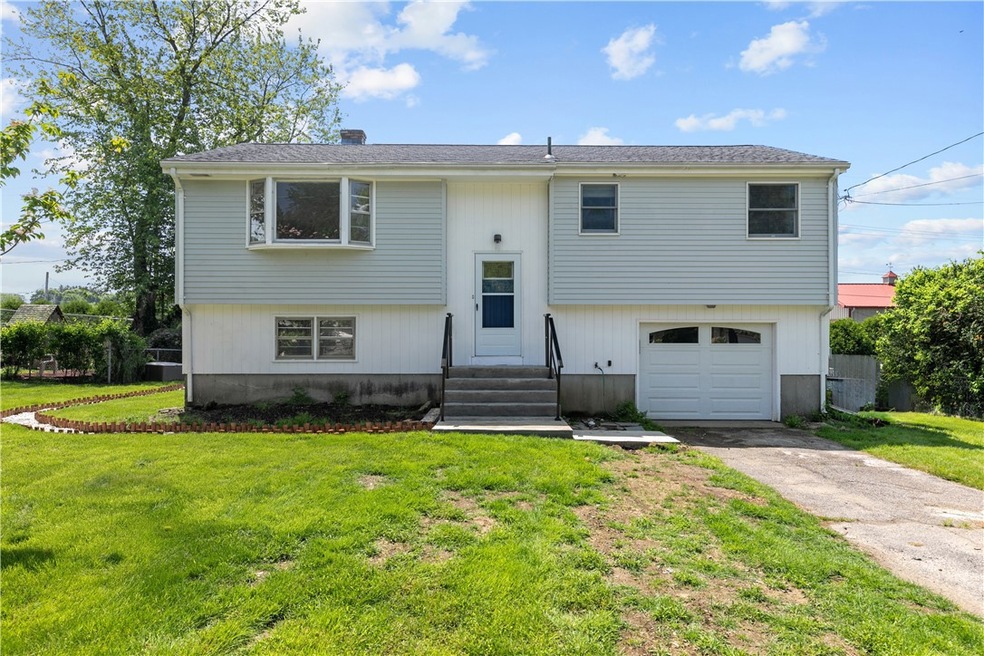 21 Reardon Dr, Middletown, RI 02842 - photo 1