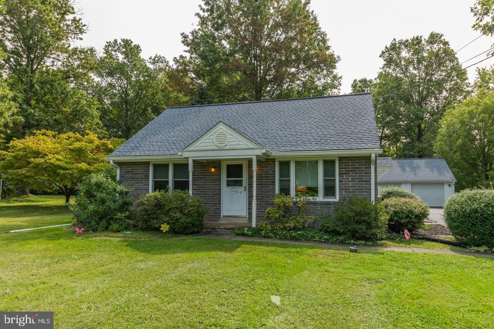 2905 Line Lexington Rd, Hatfield, PA 19440 - photo 1