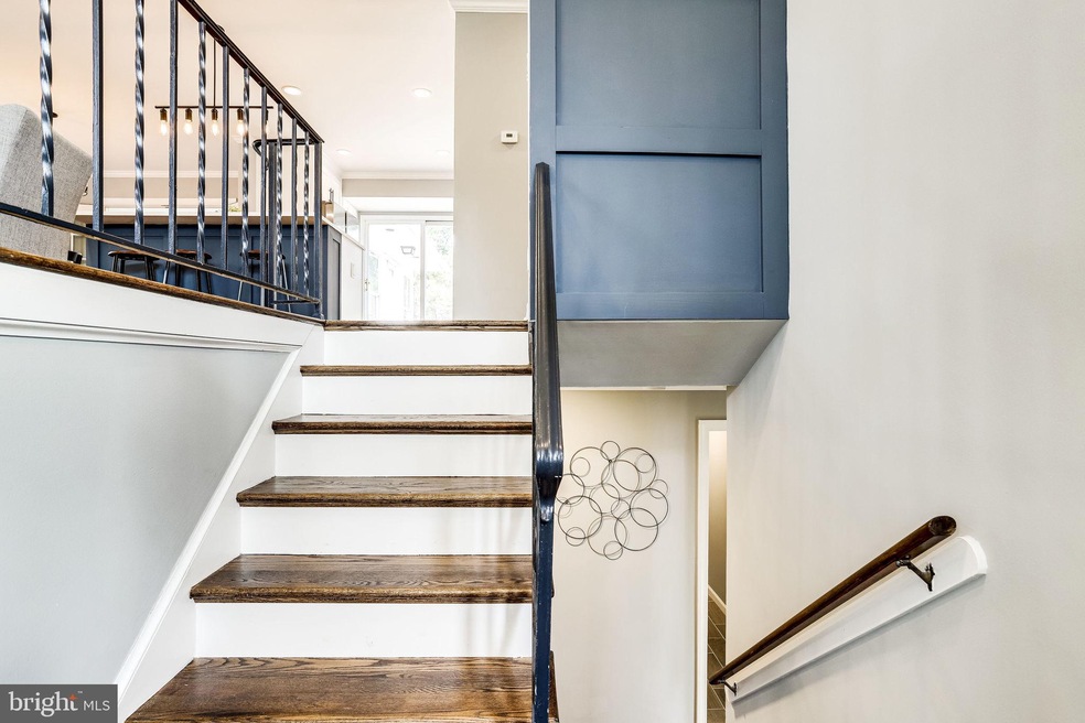 2205 Great Falls St, Falls Church, VA 22043 - photo 1