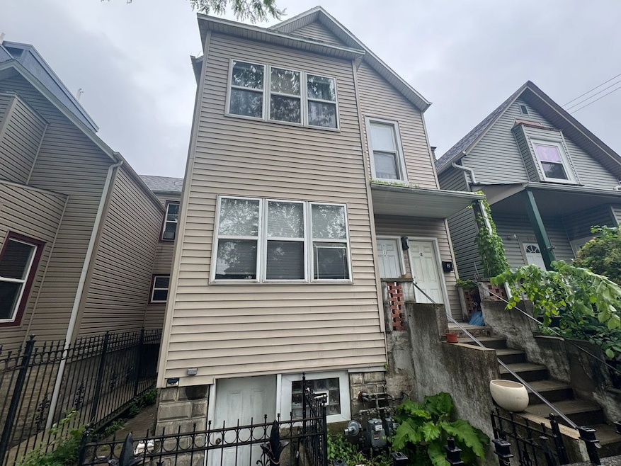 For Rent $1,300/month